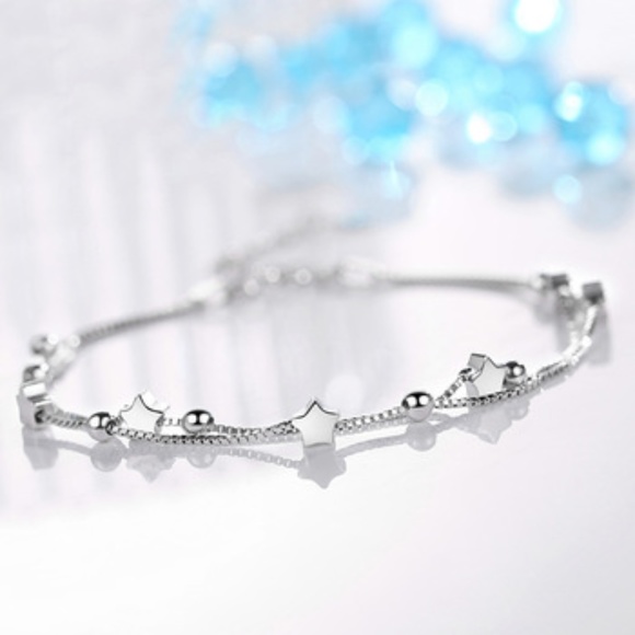 Jewelry - Floating Stars Bracelet